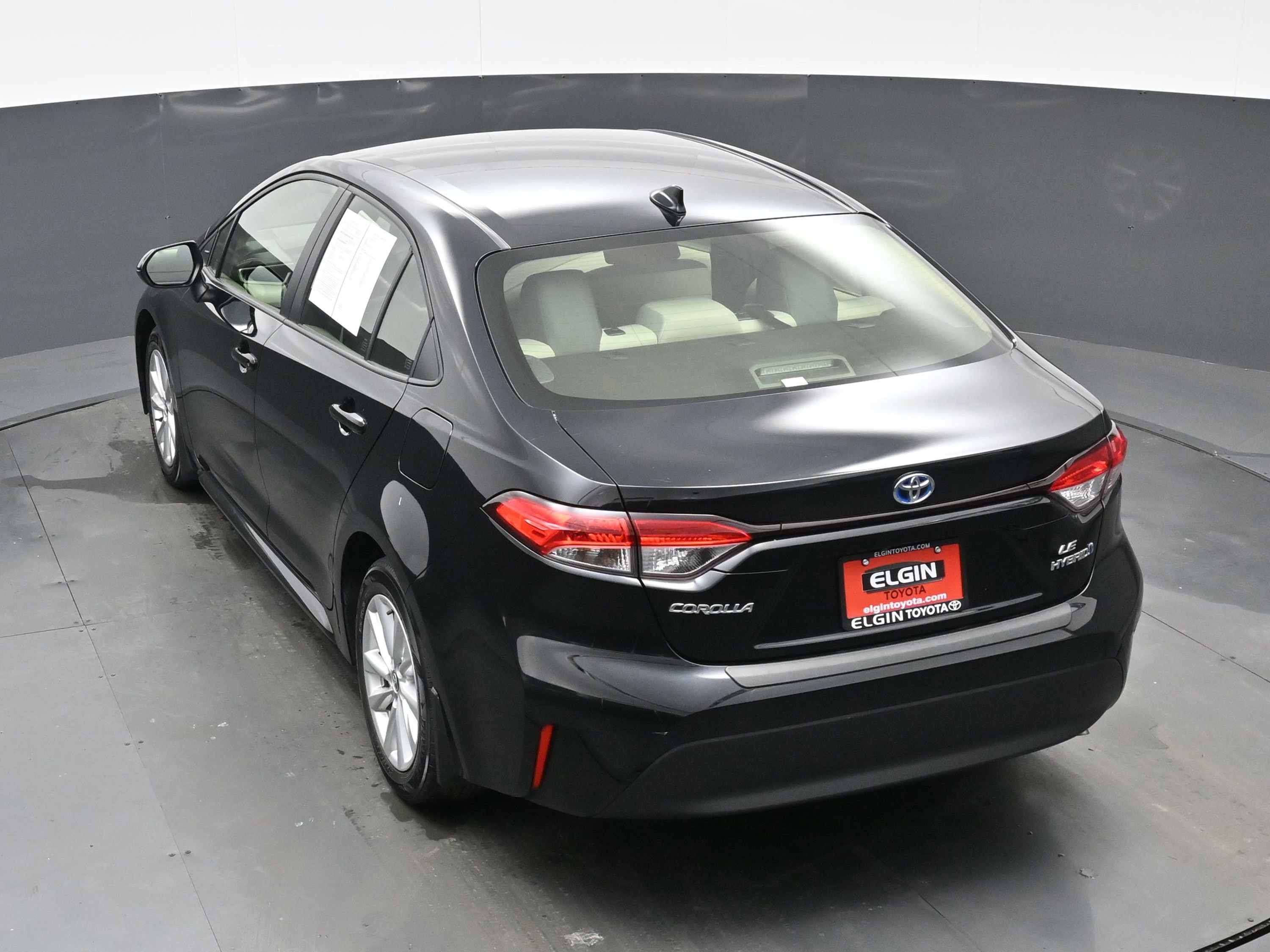 Used 2024 Toyota Corolla LE image 36