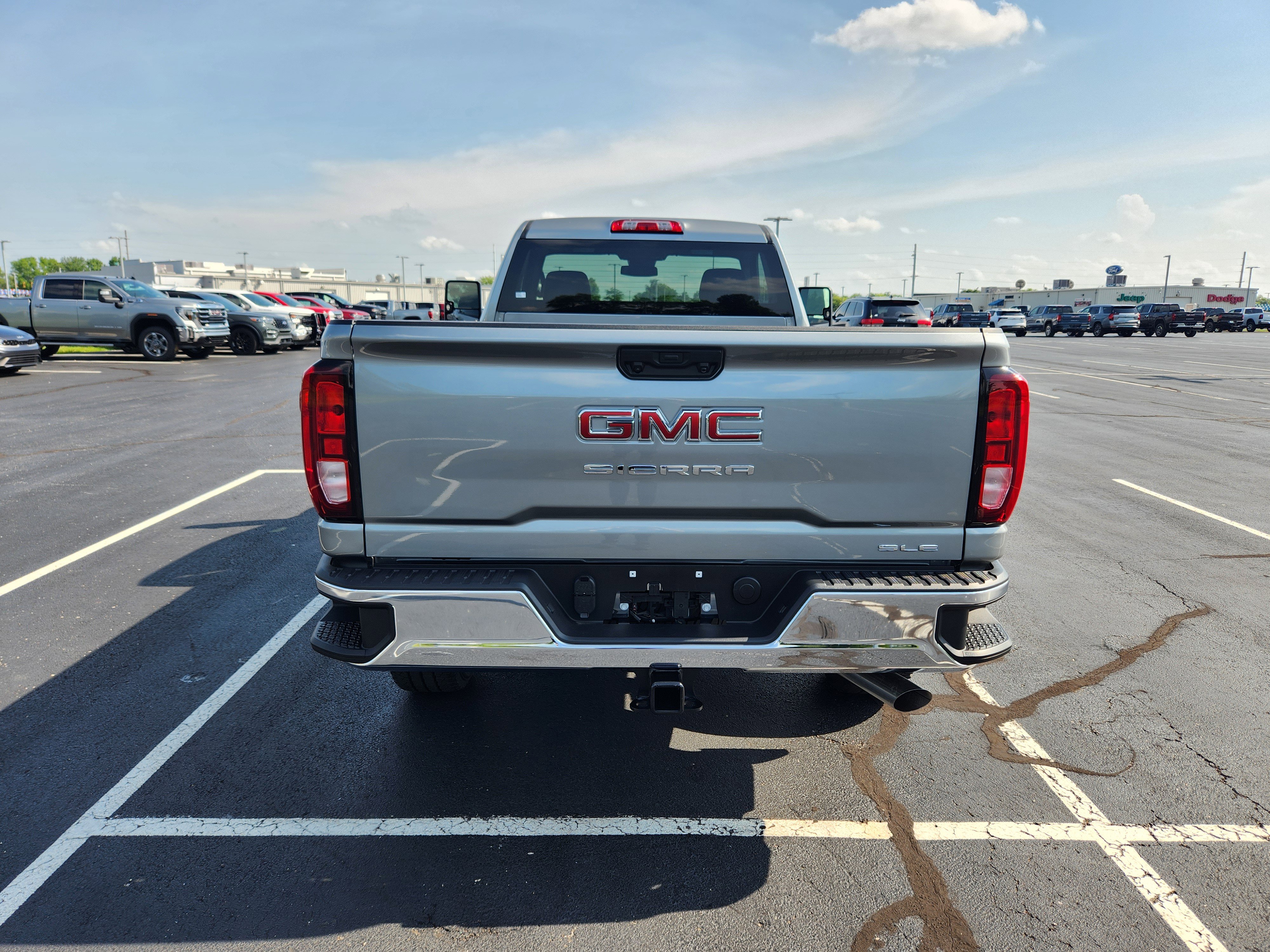 New 2025 GMC Sierra 2500 SLE w/ SLE Convenience Package image 4