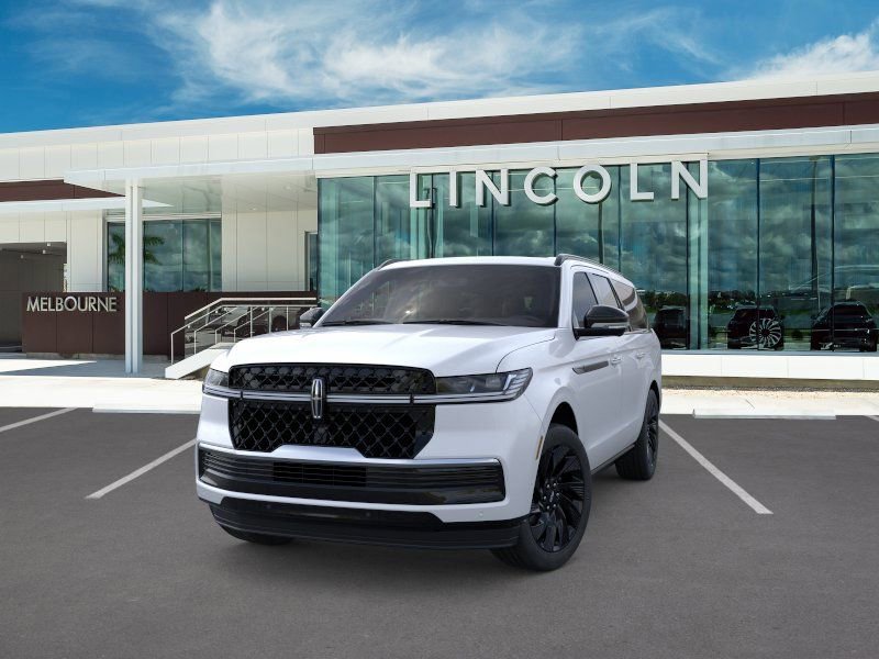 New 2026 Lincoln Navigator L Reserve AWD/4WD image 2