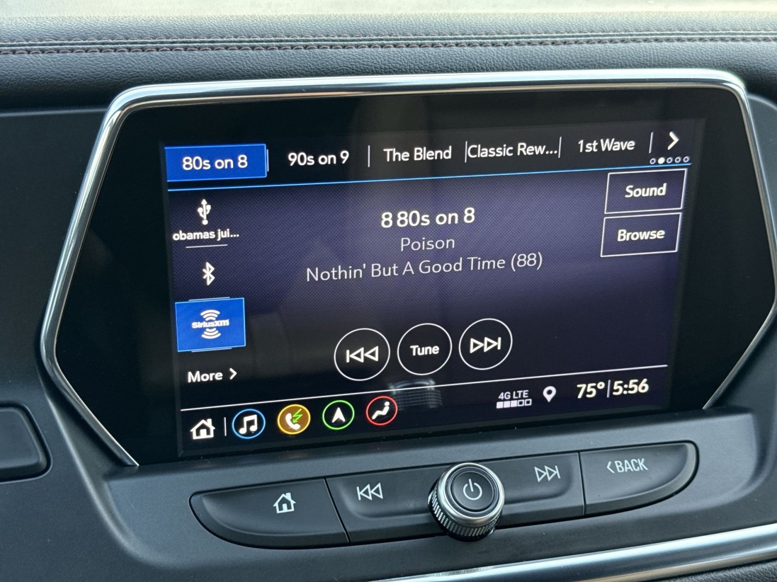 Used 2019 Chevrolet Blazer Premier w/ Driver Confidence II Package AWD/4WD image 19