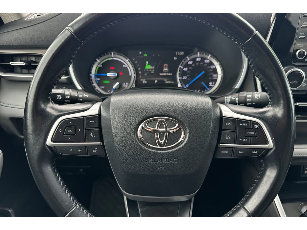 Certified 2022 Toyota Highlander XLE image 27