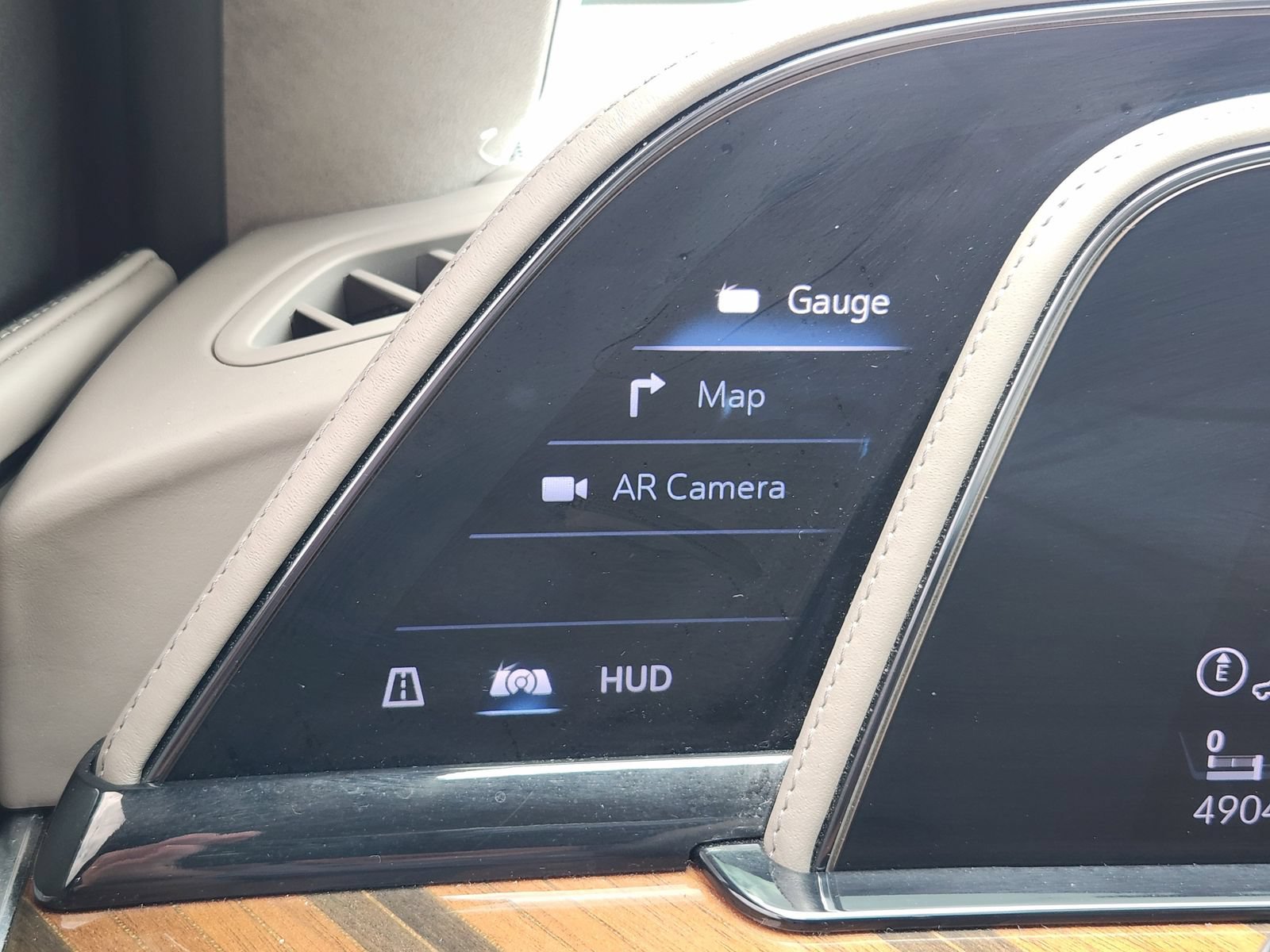 Used 2022 Cadillac Escalade ESV Sport Platinum w/ LPO, ONYX Package AWD/4WD image 31