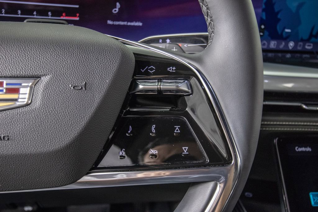 Used 2025 Cadillac Escalade Sport w/ Touring Package image 23