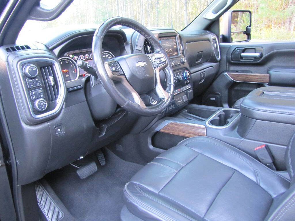 Used 2020 Chevrolet Silverado 3500 High Country AWD/4WD image 14