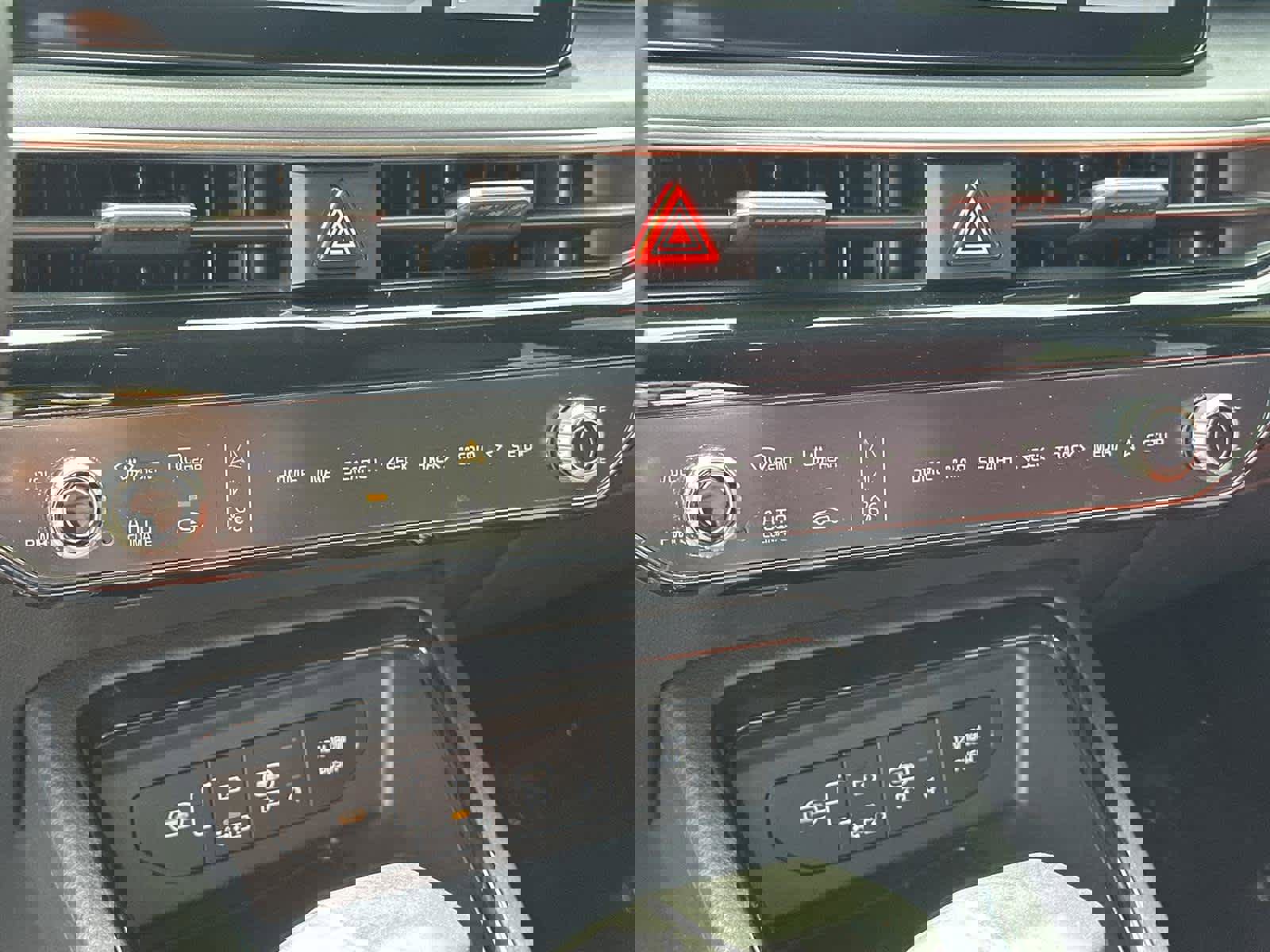 Used 2025 Kia K5 GT-Line w/ GT-Line Premium Package image 28