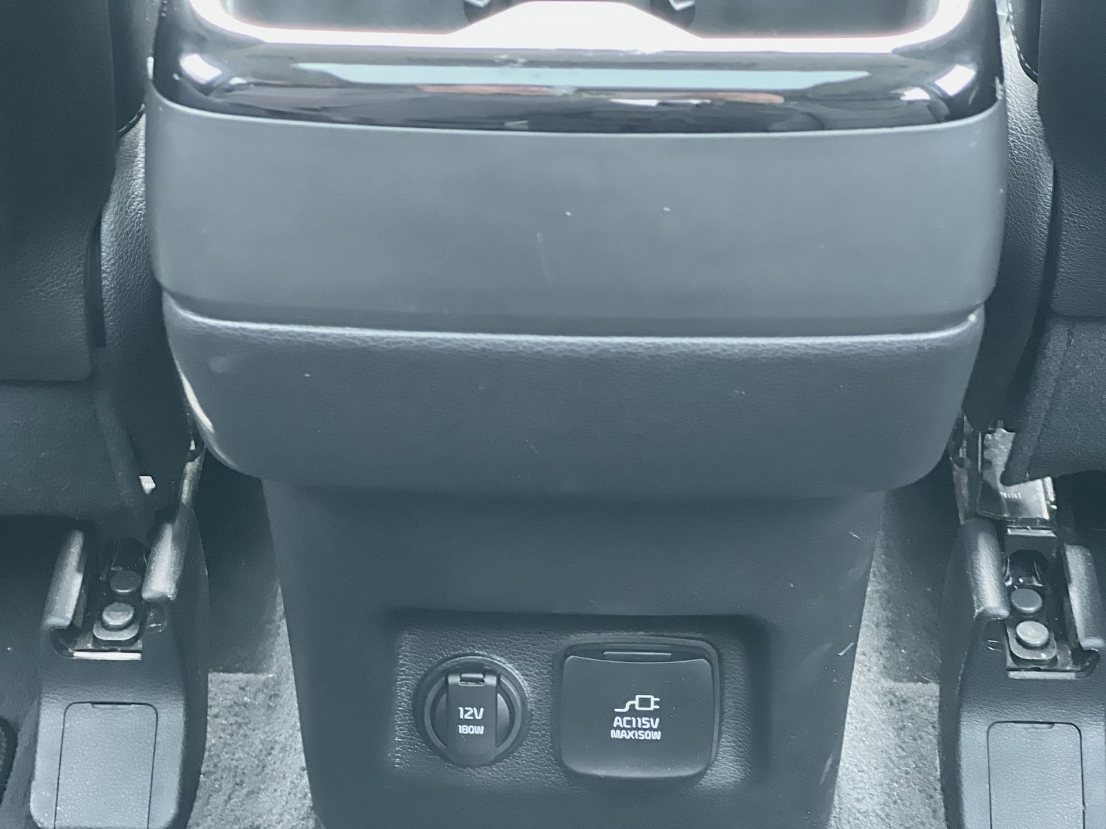 Used 2022 Kia Telluride SX w/ SX Prestige Package image 23