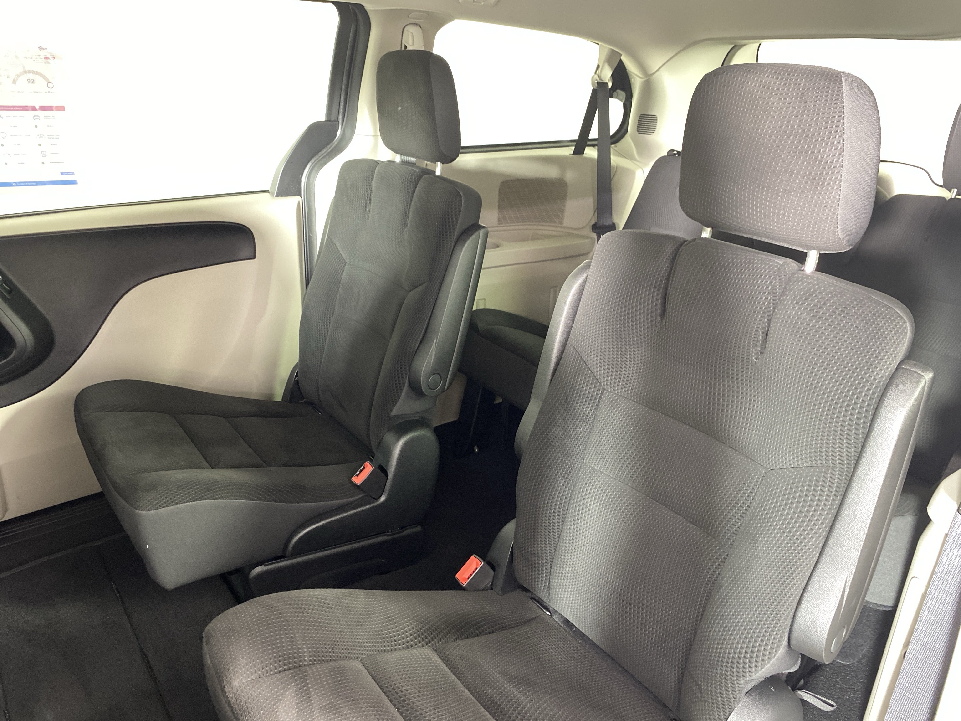 Used 2019 Dodge Grand Caravan SE w/ UConnect Hands-Free Group FWD image 29