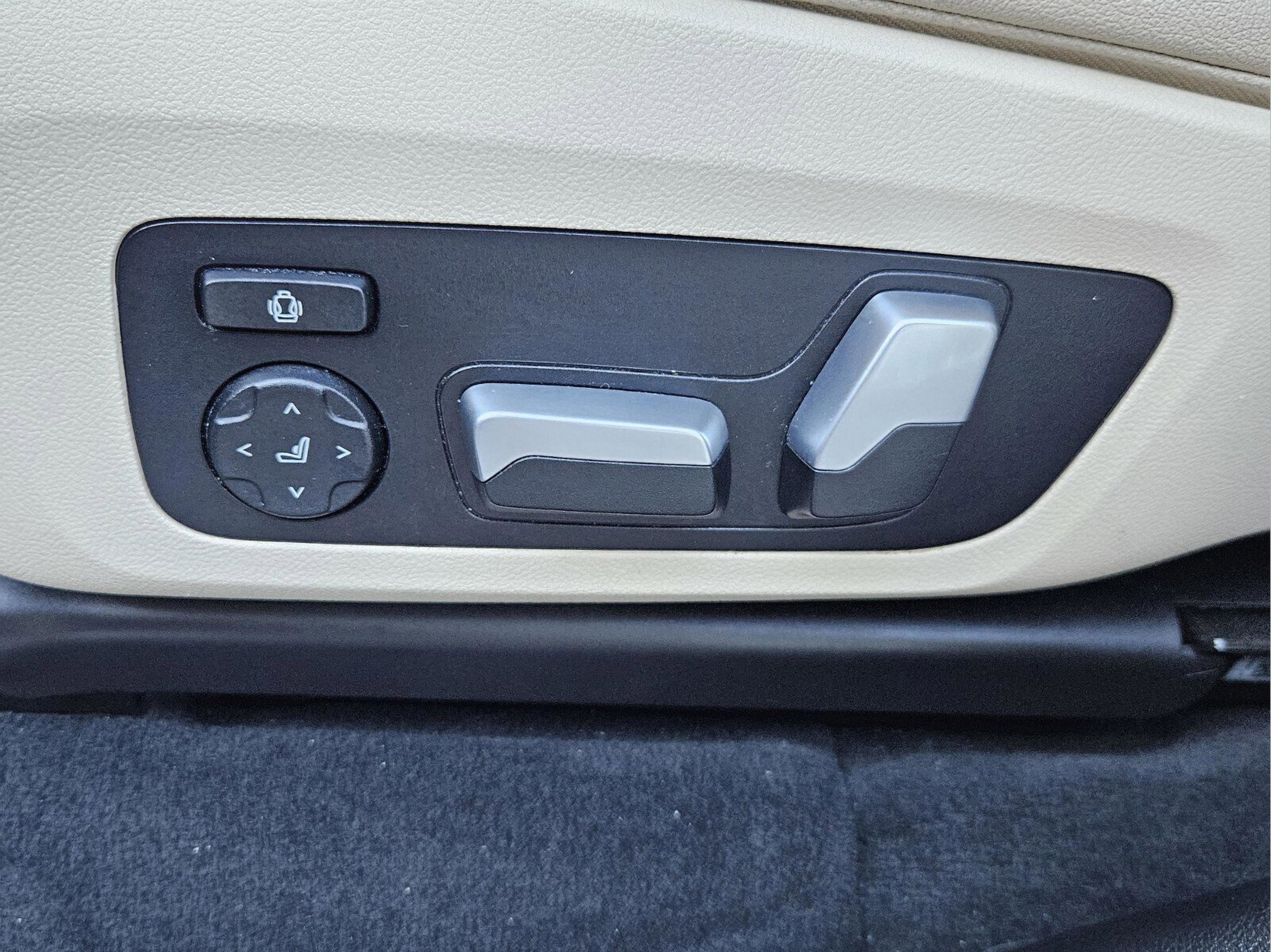 Used 2020 BMW X3 xDrive30i w/ Convenience Package image 10