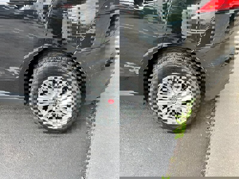 Used 2017 Jaguar F-PACE Prestige AWD/4WD image 12