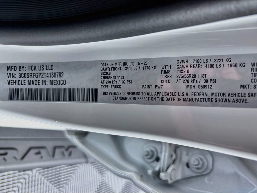 New 2026 RAM 1500 Express AWD/4WD image 23