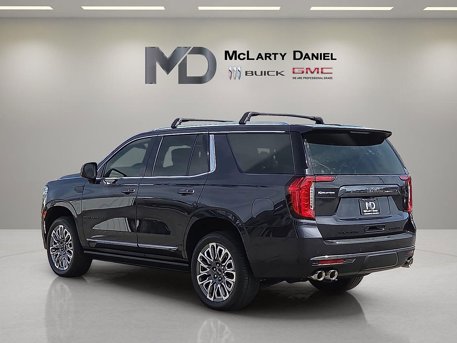 Certified 2023 GMC Yukon Denali Ultimate image 4