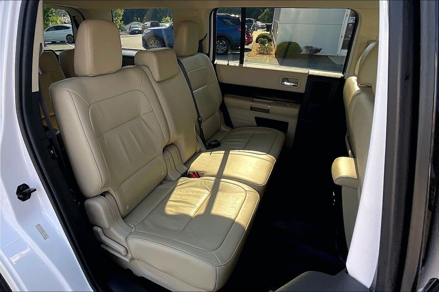 Used 2018 Ford Flex SEL w/ Equipment Group 202A AWD/4WD image 25