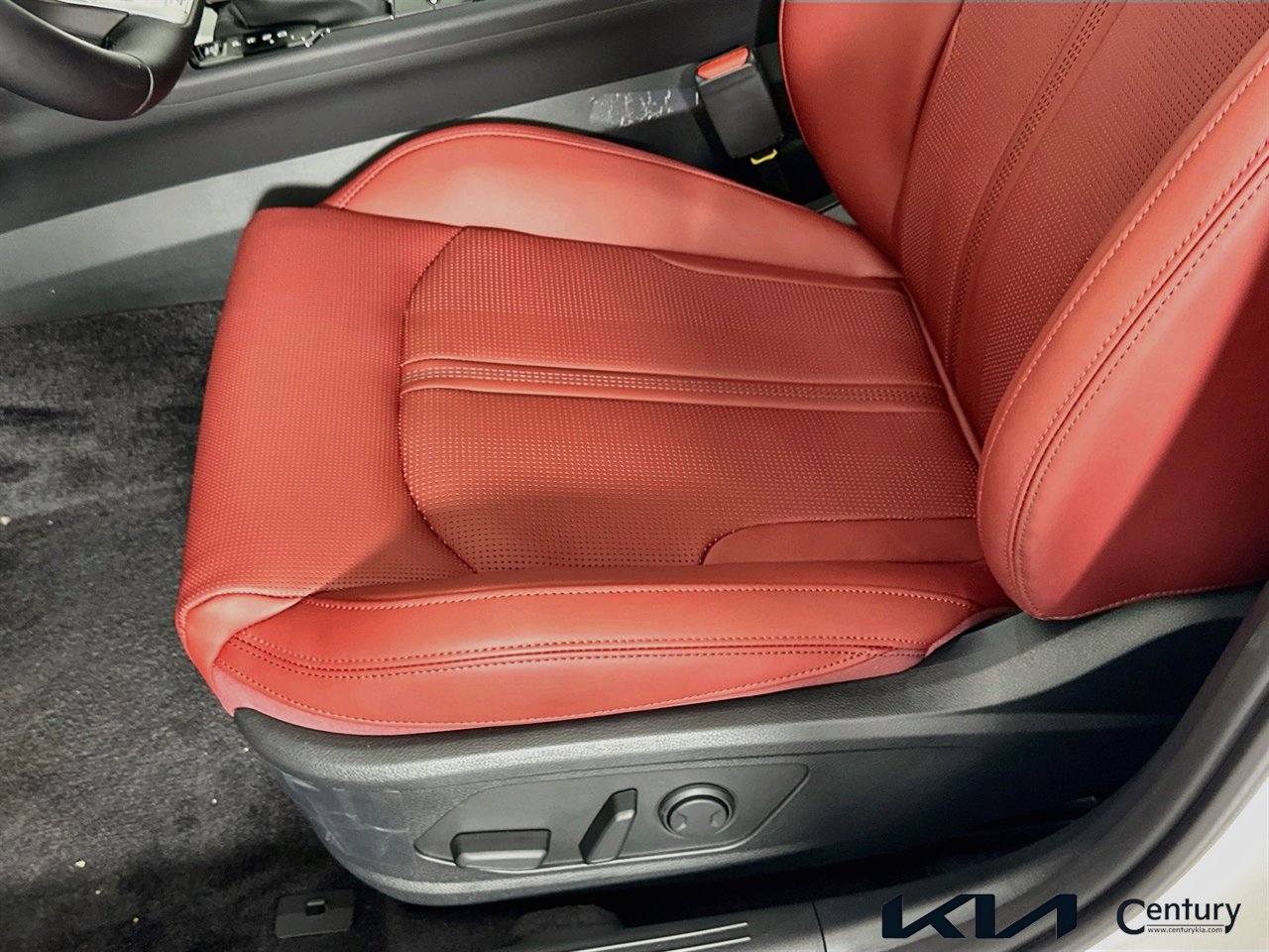 New 2026 Kia K5 GT-Line w/ GT-Line Premium Package FWD image 17