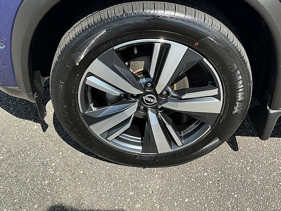 Certified 2023 Nissan Rogue SL w/ SL Premium Package AWD/4WD image 9