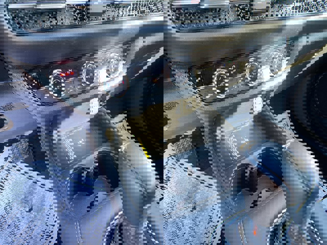 Used 2024 Honda HR-V EX-L image 19