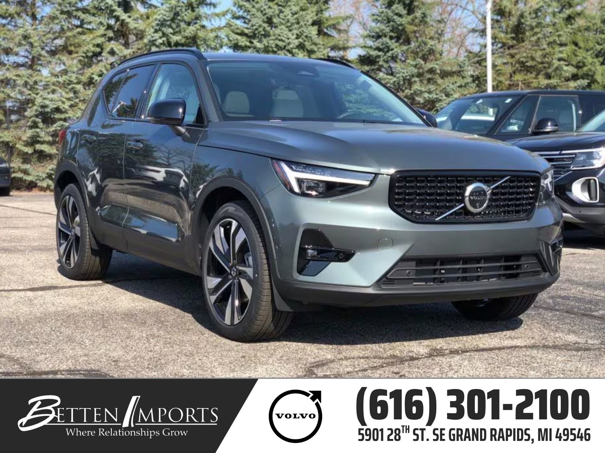 New 2026 Volvo XC40 B5 Ultra w/ Protection Package Premier AWD/4WD image 1