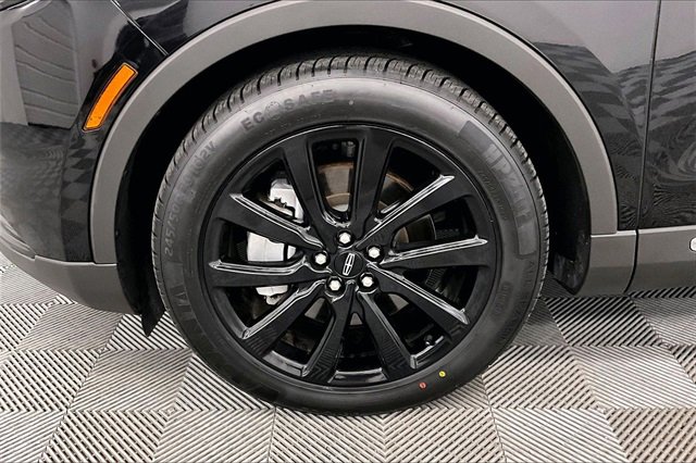 Used 2023 Lincoln Nautilus Reserve w/ Monochromatic Package image 9