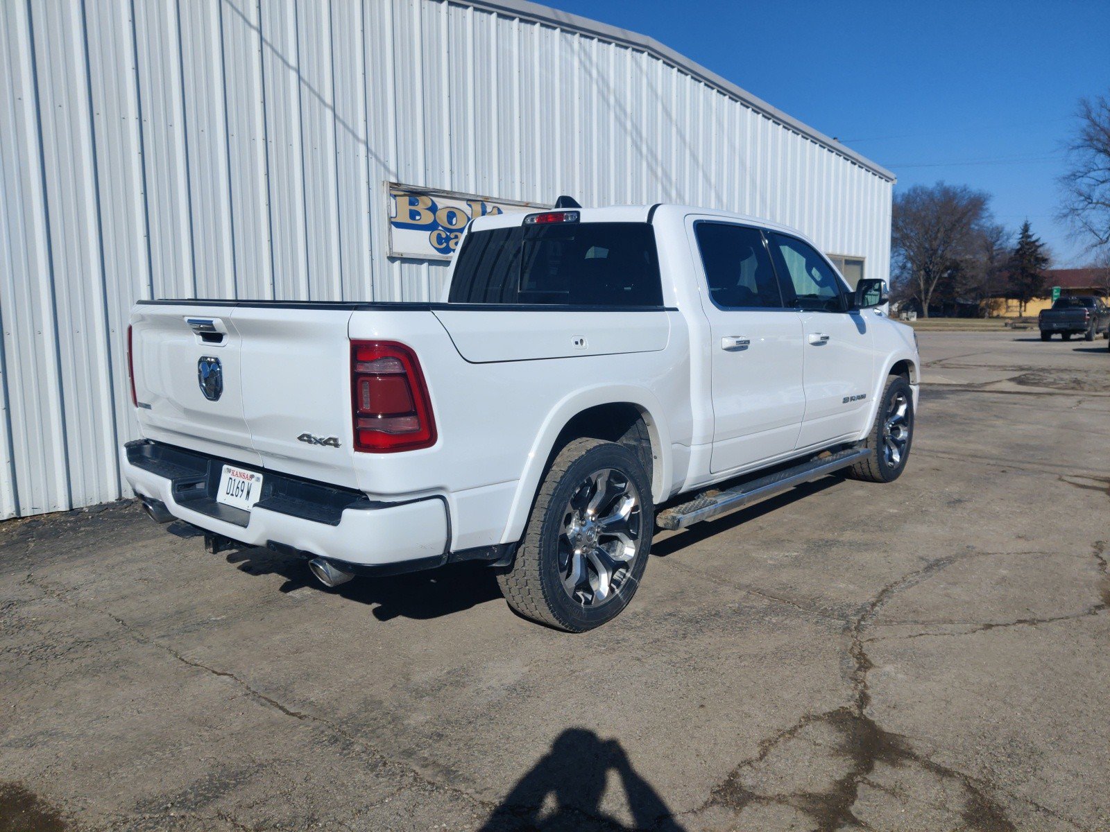 Used 2022 RAM 1500 Limited w/ Bed Utility Group image 14