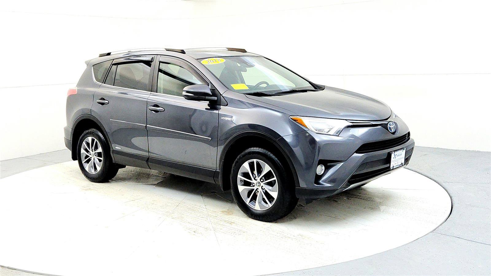 Certified 2018 Toyota RAV4 XLE w/ Carpet Mat Package image 7