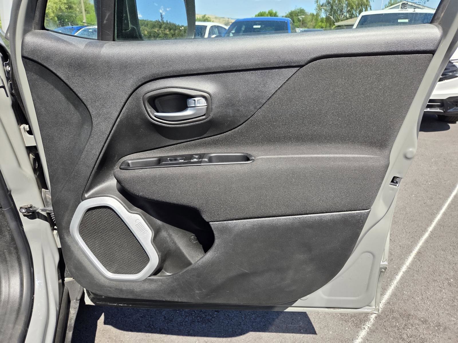 Used 2020 Jeep Renegade Sport AWD/4WD image 22