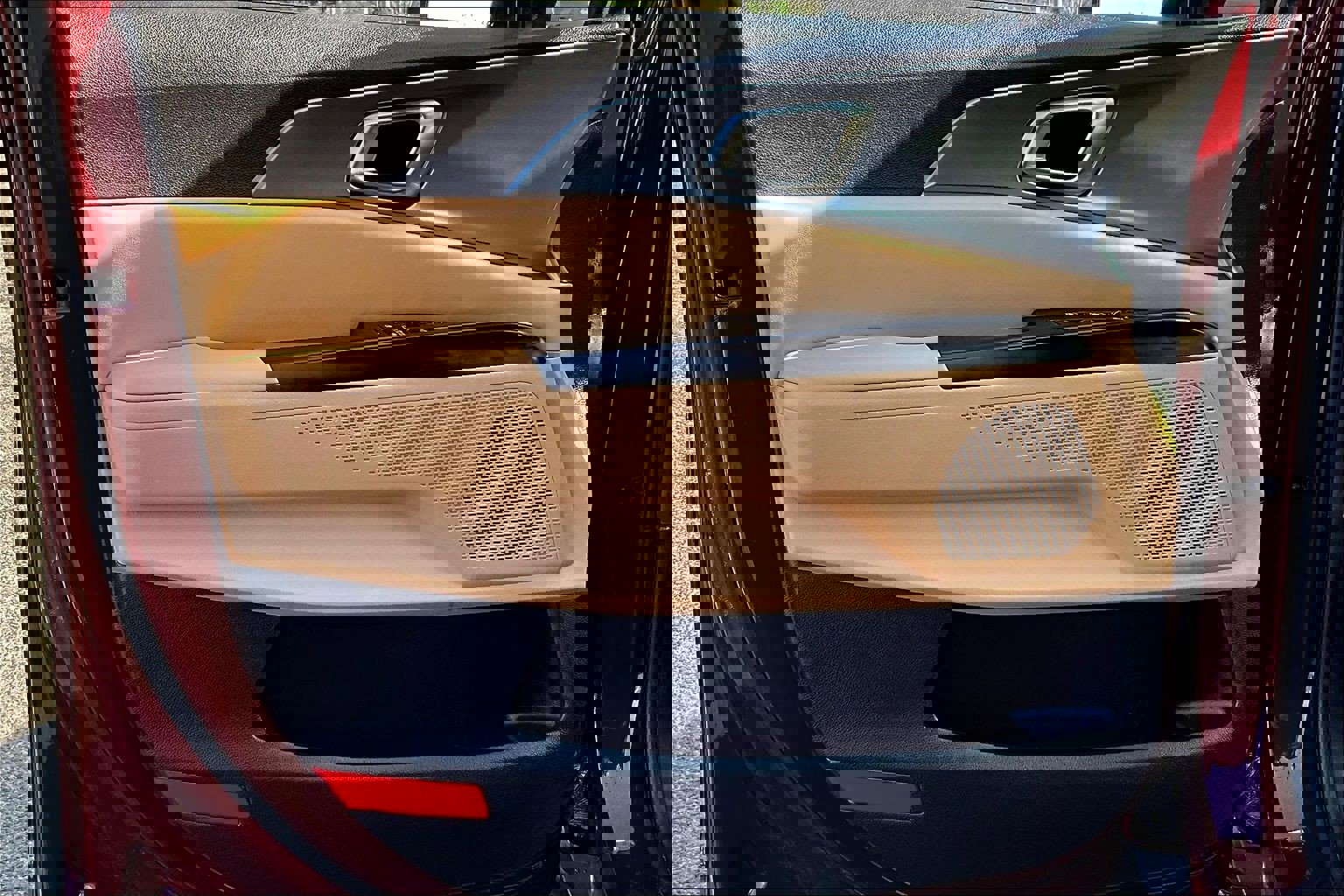 Used 2023 Kia Carnival LX image 17