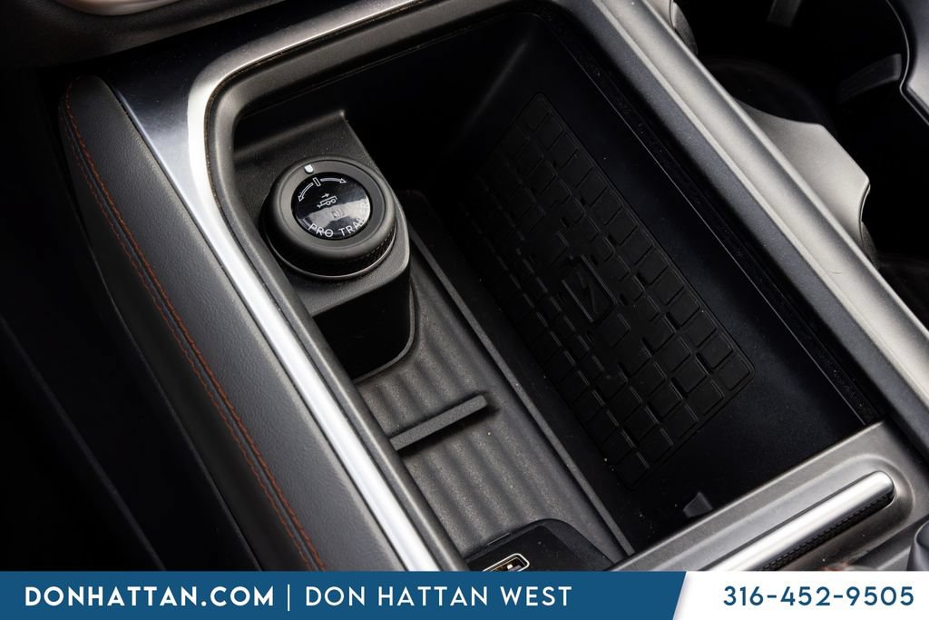 Used 2025 Ford Expedition Max Active AWD/4WD image 13