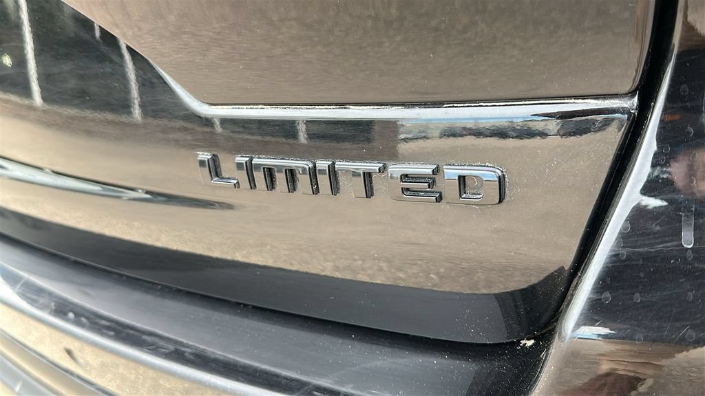 Used 2024 Jeep Grand Cherokee Limited w/ Luxury Tech Group II AWD/4WD image 11