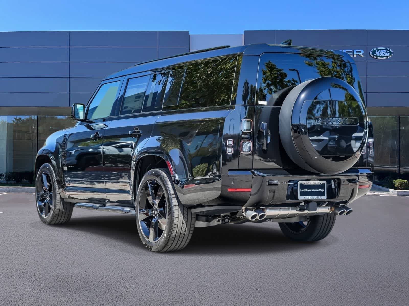 New 2026 Land Rover Defender 130 V8 AWD/4WD image 6
