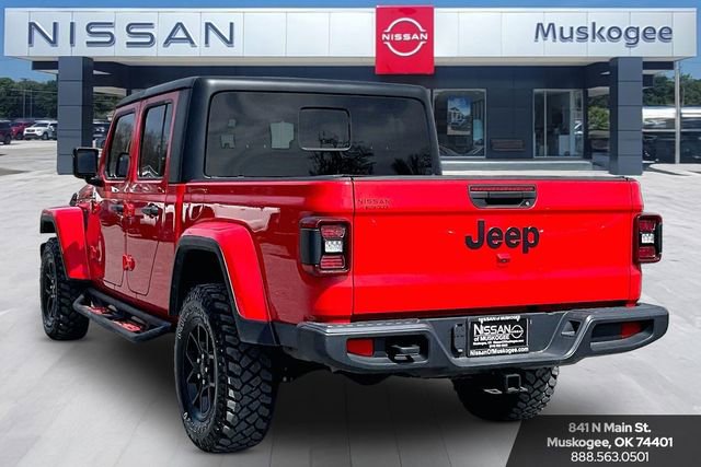 Used 2024 Jeep Gladiator Willys image 4