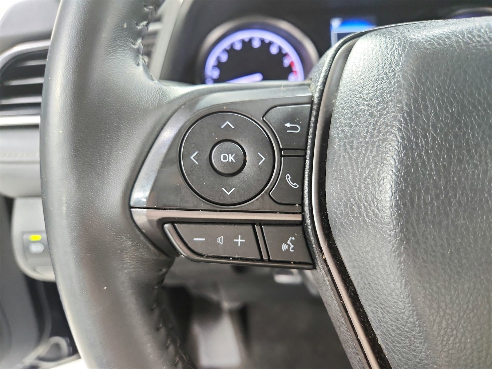 Used 2023 Toyota Camry SE image 23