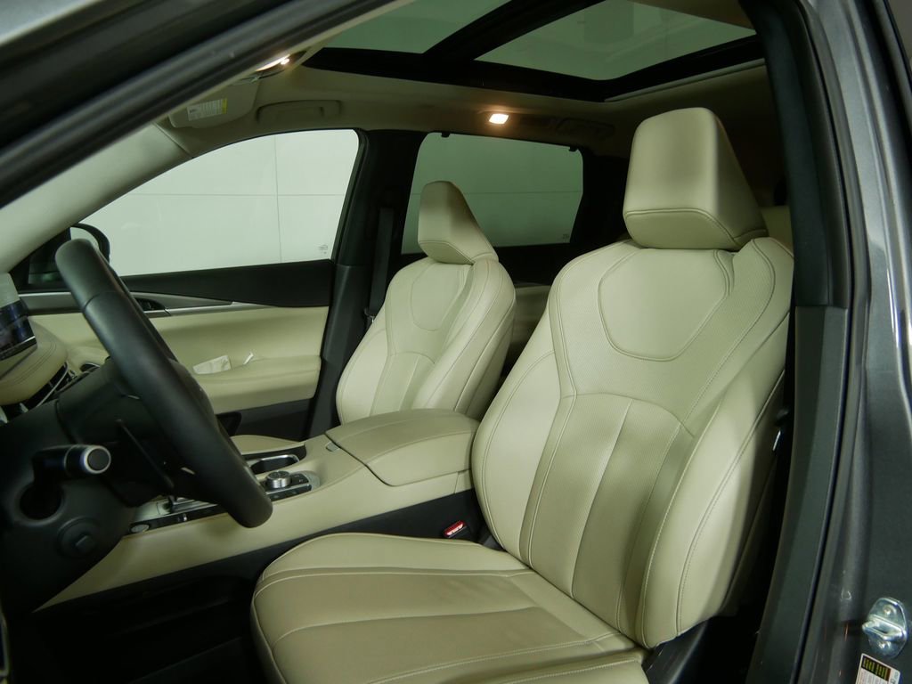 Certified 2025 INFINITI QX60 Luxe w/ Cargo Package image 11