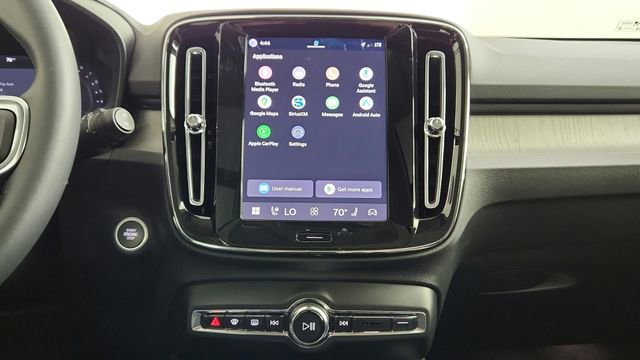 Certified 2026 Volvo XC40 B5 Plus w/ Climate Package AWD/4WD image 20