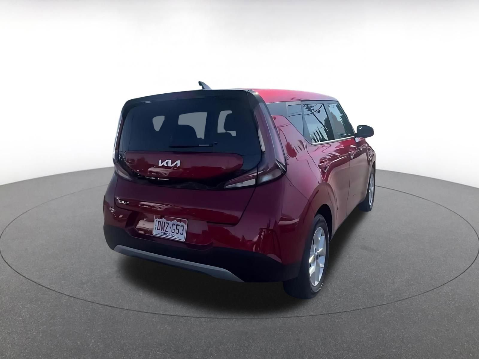 Used 2025 Kia Soul LX w/ LX Technology Package FWD image 14