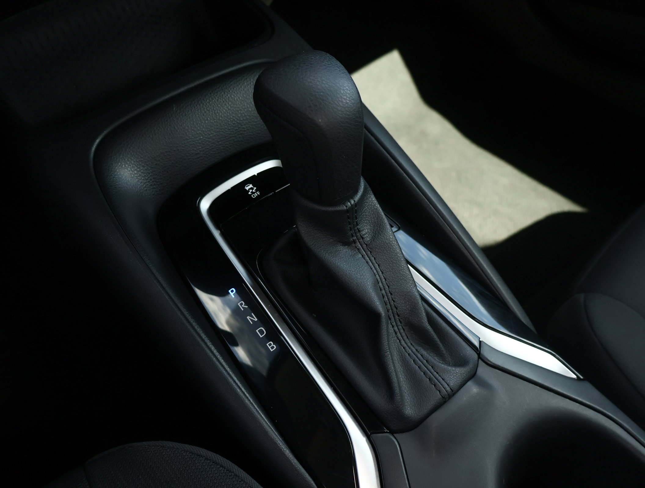 Used 2024 Toyota Corolla LE FWD image 16