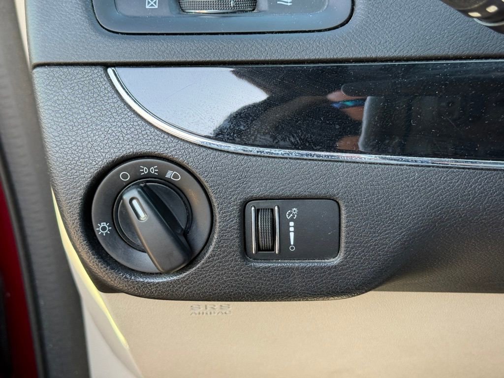 Used 2014 Dodge Grand Caravan SE image 19