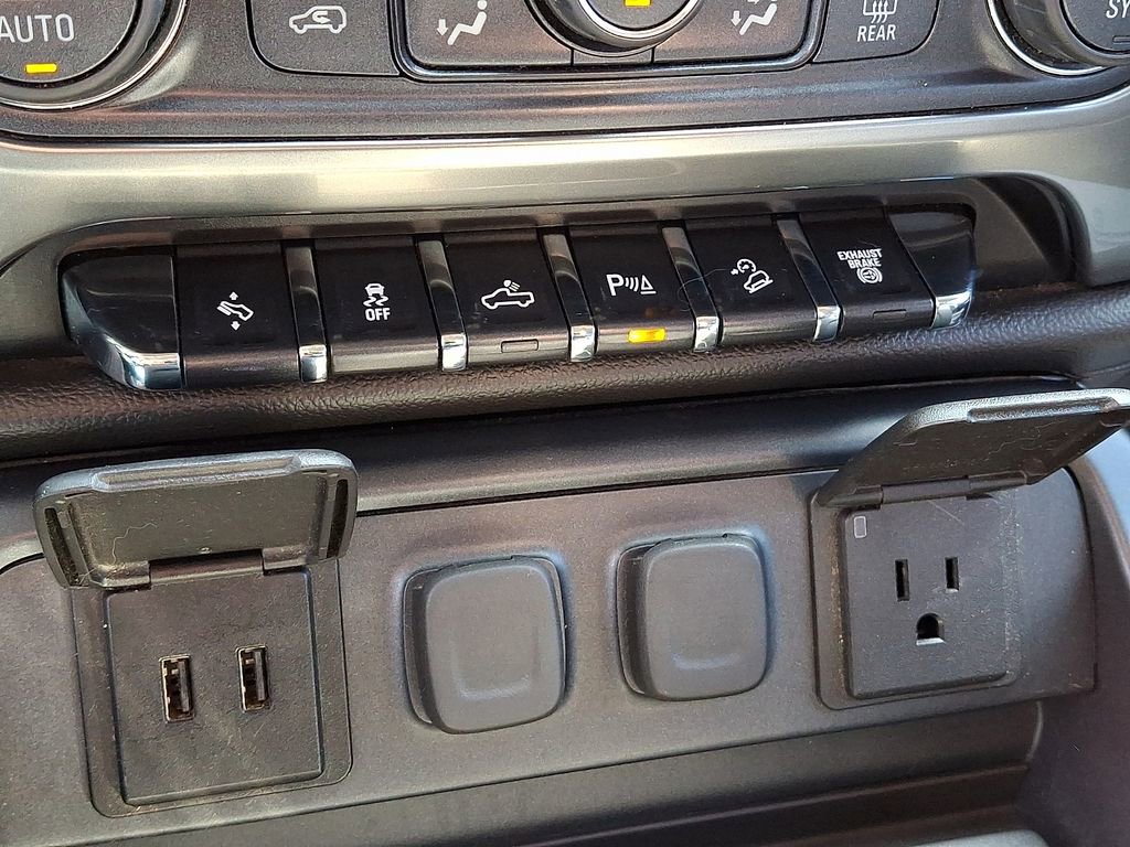 Used 2018 Chevrolet Silverado 3500 LTZ w/ Duramax Plus Package AWD/4WD image 26