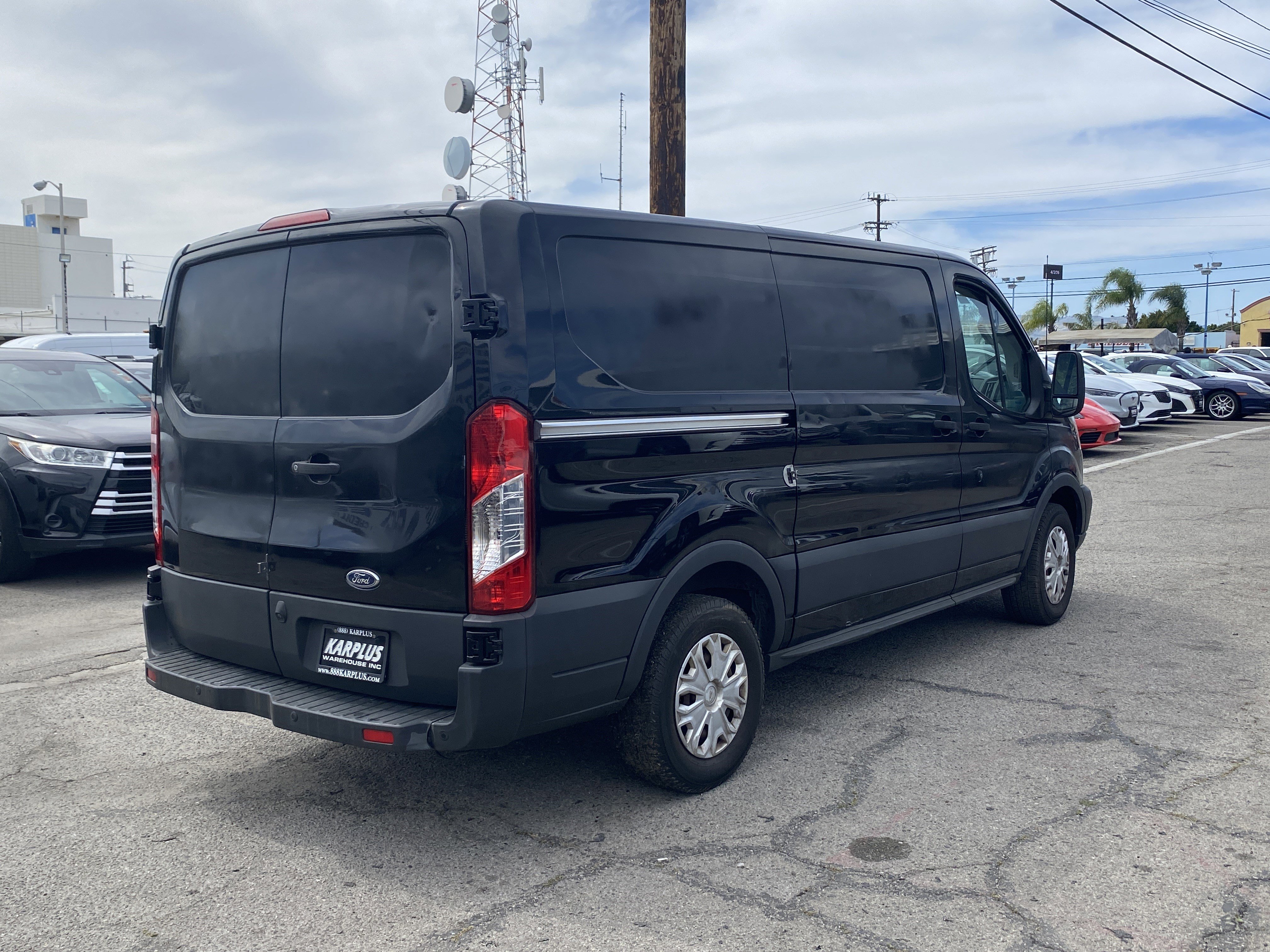 Used 2018 Ford Transit 150 130 Low Roof w/ Exterior Upgrade Package image 9