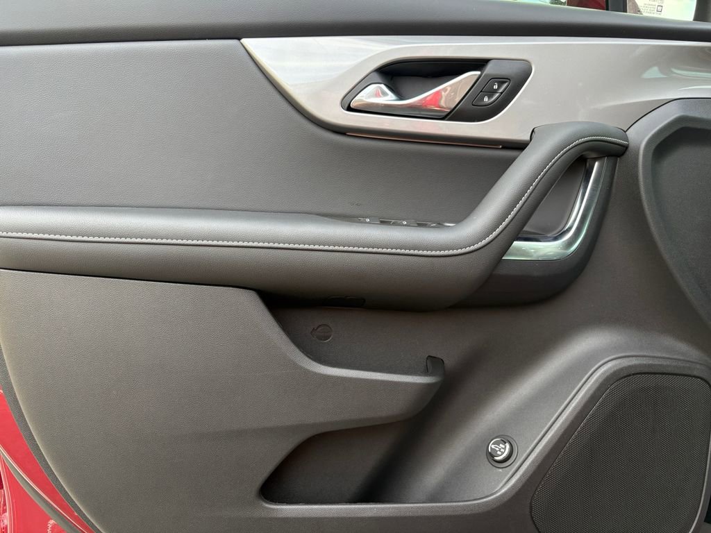 New 2025 Chevrolet Blazer LT w/ Convenience Package image 14