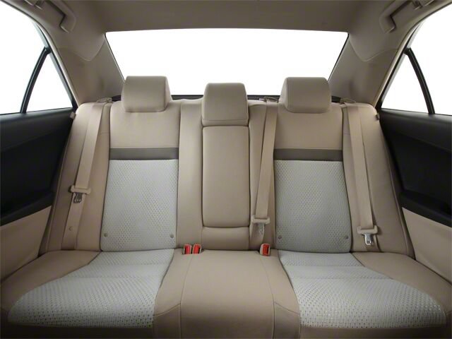 Used 2012 Toyota Camry LE FWD image 17