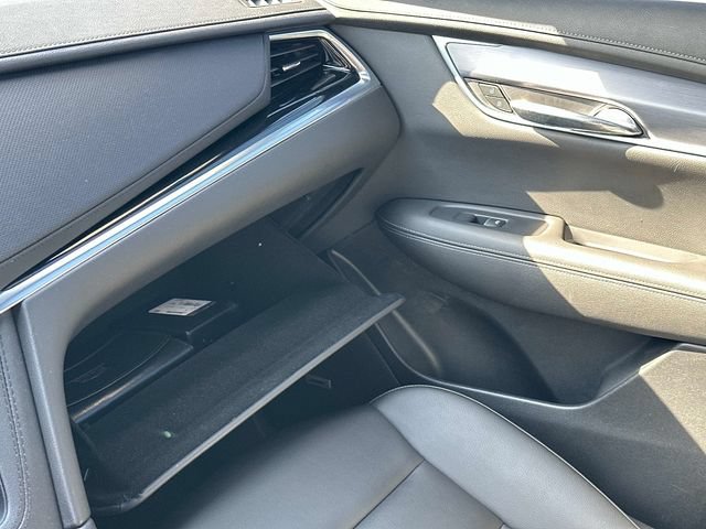 Certified 2024 Cadillac XT6 Luxury w/ LPO, Floor Liner Package AWD/4WD image 33