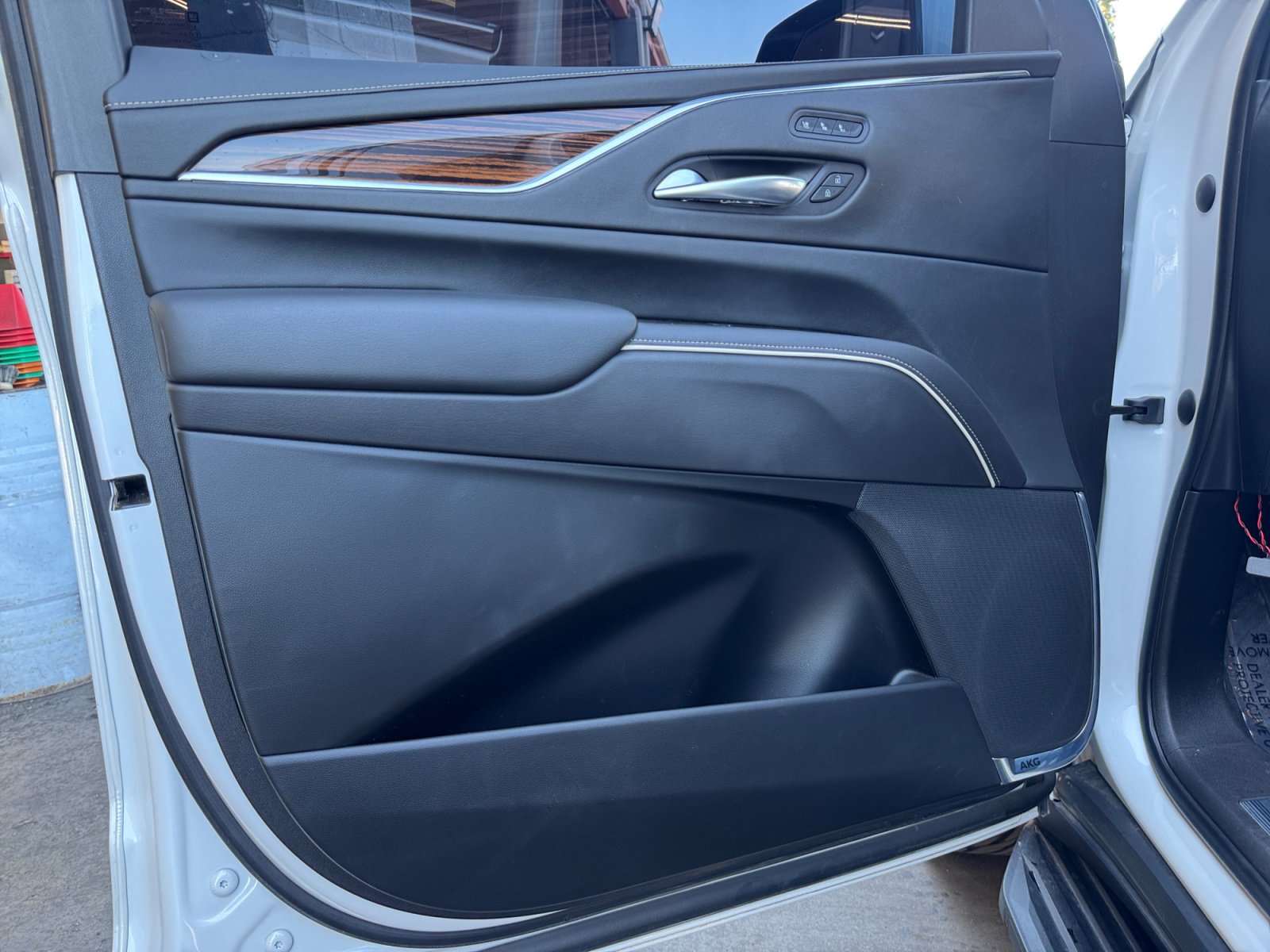 Used 2021 Cadillac Escalade Premium Luxury AWD/4WD image 20