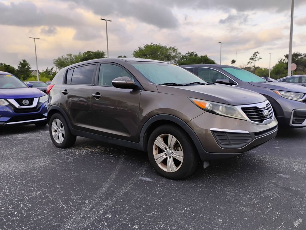 Used 2013 Kia Sportage LX image 2