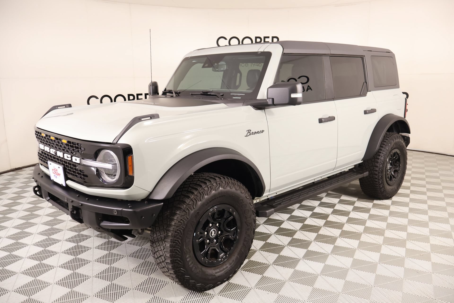 Used 2024 Ford Bronco Wildtrak AWD/4WD image 11