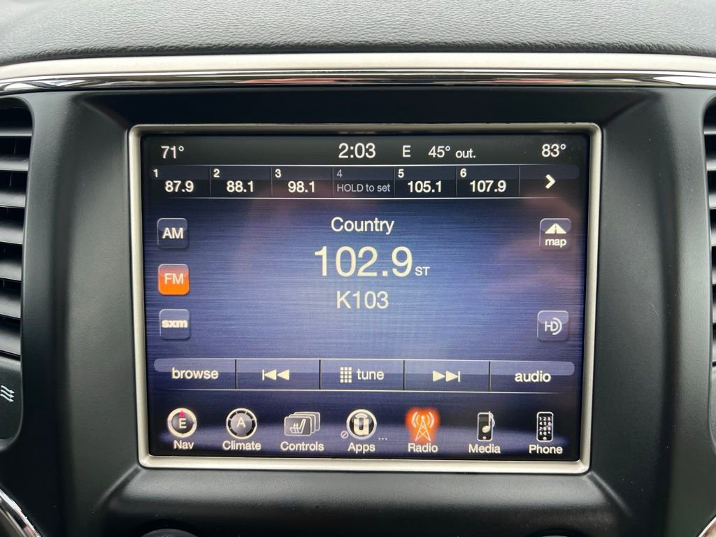 Used 2017 Jeep Grand Cherokee Limited image 29