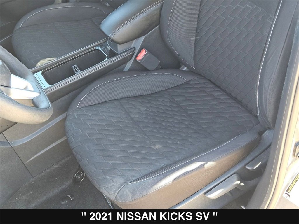 Used 2021 Nissan Kicks SV image 23