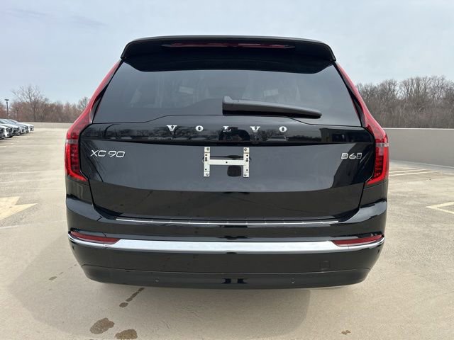 New 2026 Volvo XC90 B6 Plus w/ Protection Package Premier image 6