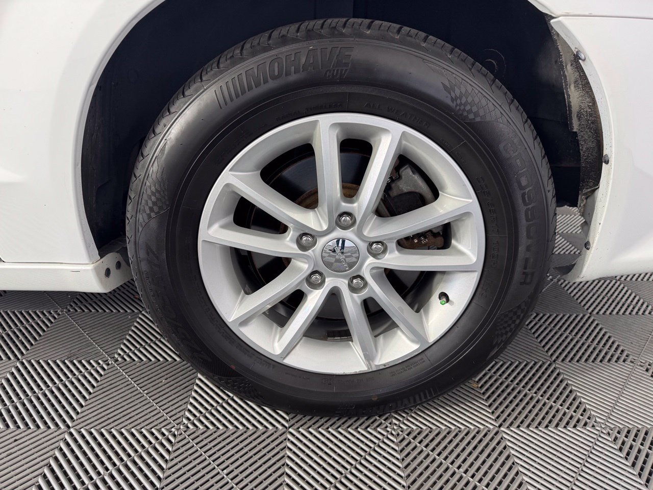 Used 2019 Dodge Grand Caravan SXT FWD image 12