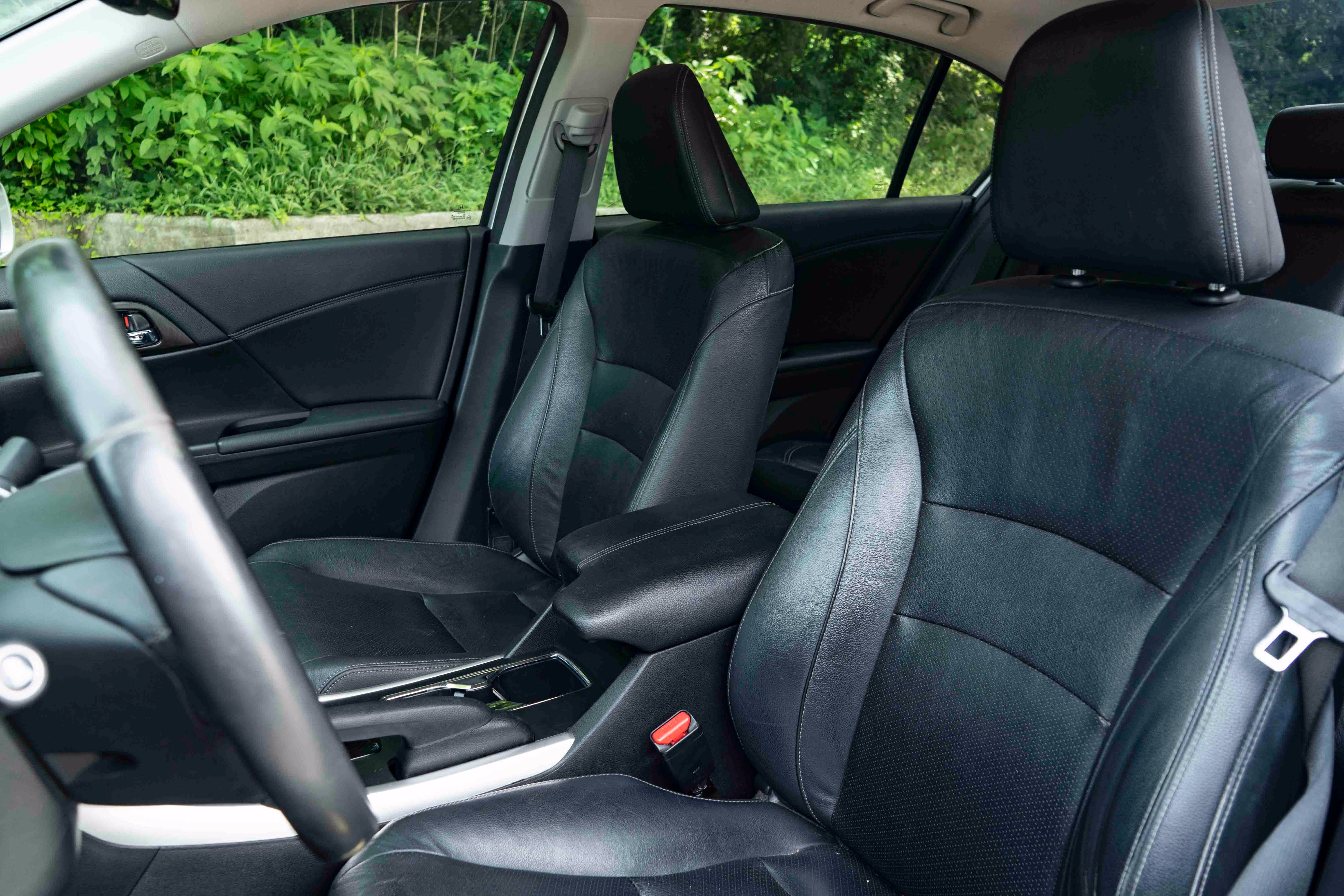 Used 2015 Honda Accord EX-L image 17