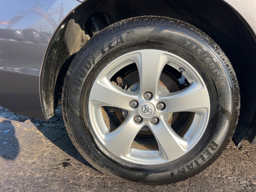 Used 2017 Toyota Sienna LE image 42