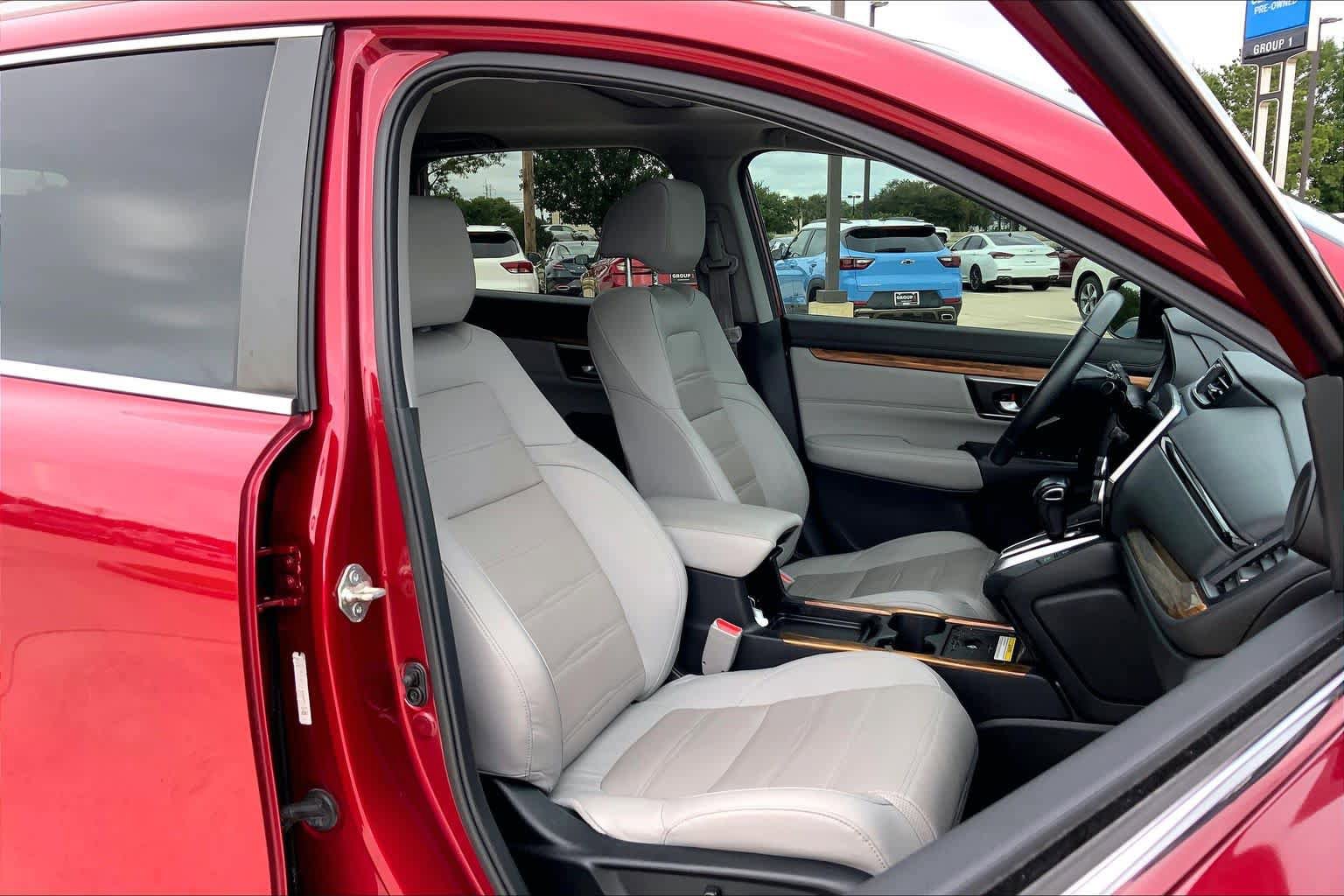 Used 2020 Honda CR-V Touring image 8